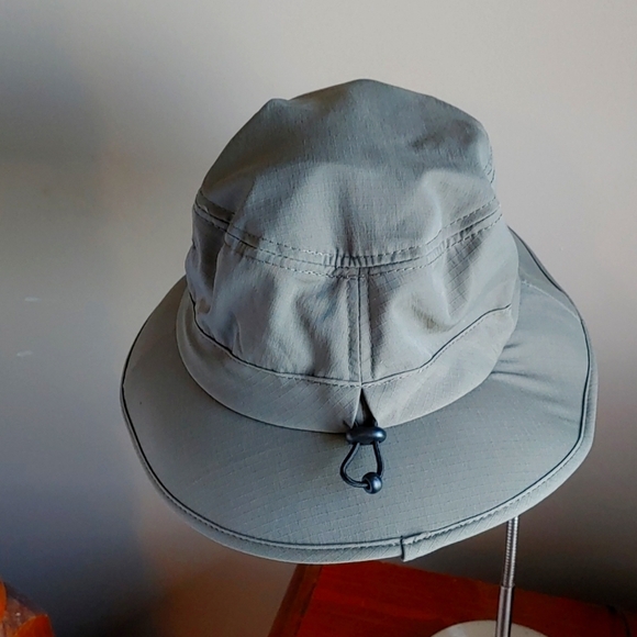 💚UNISEX WIND RIVER OUTDOORS HAT - Picture 2 of 6